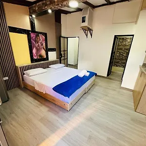 Lares 70 Laureles Medellin