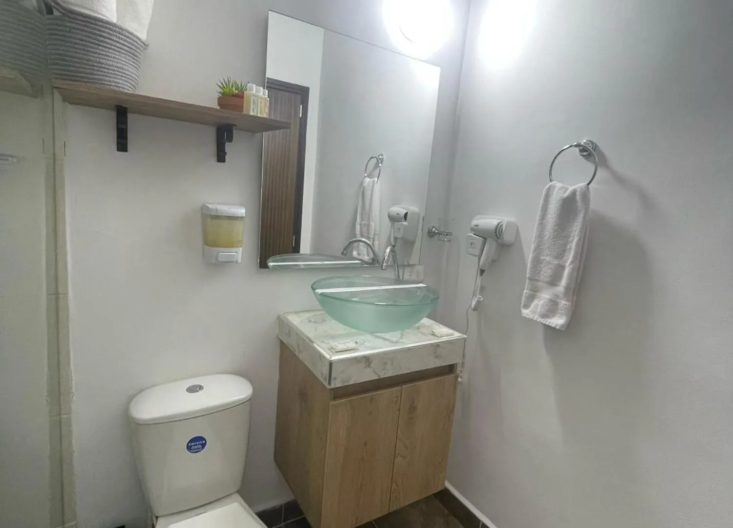 Aguacatala Hotel Boutique Medellin 4*,