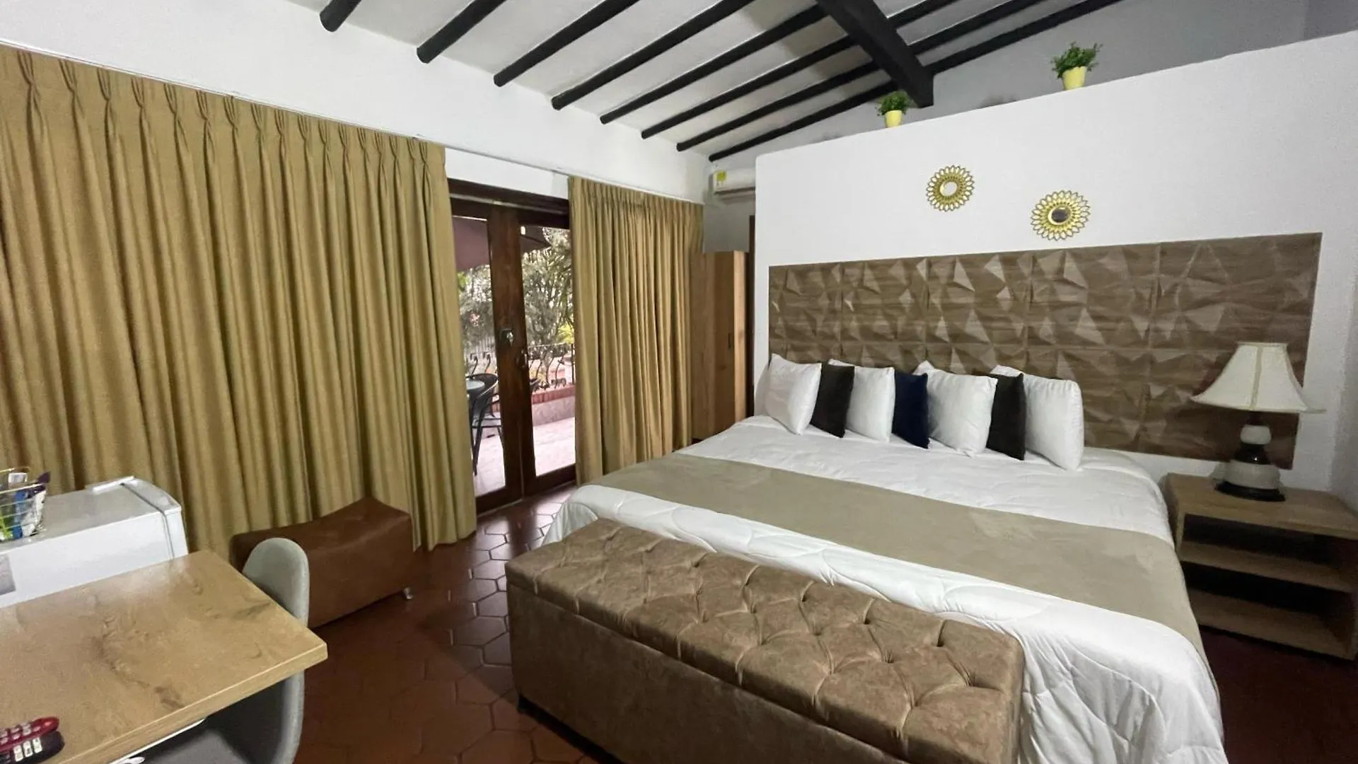 *****  Aguacatala Hotel Boutique Medellin Colombia